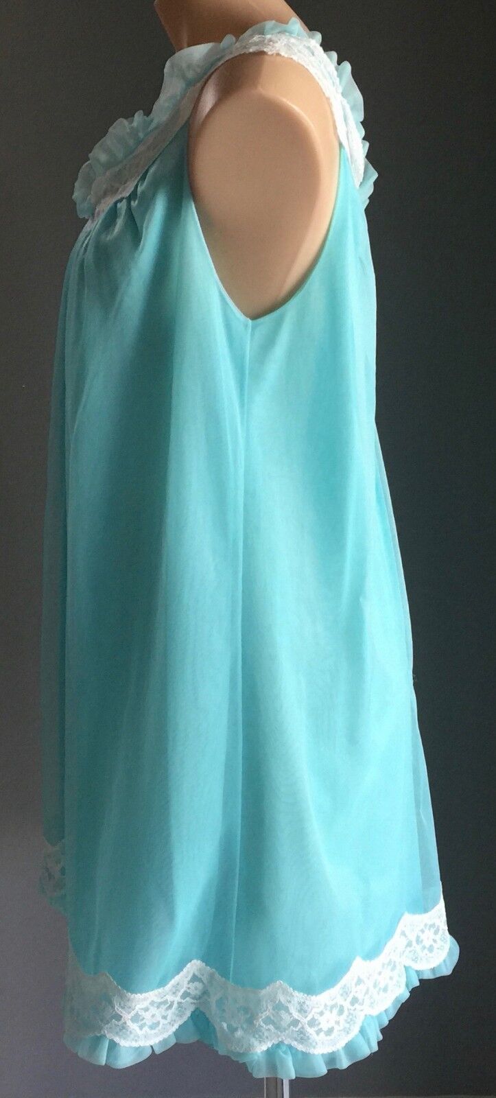 Bri Nylon Nightie Size 16 18 Blue Net & White Lace Sleeveless Vintage 1960s