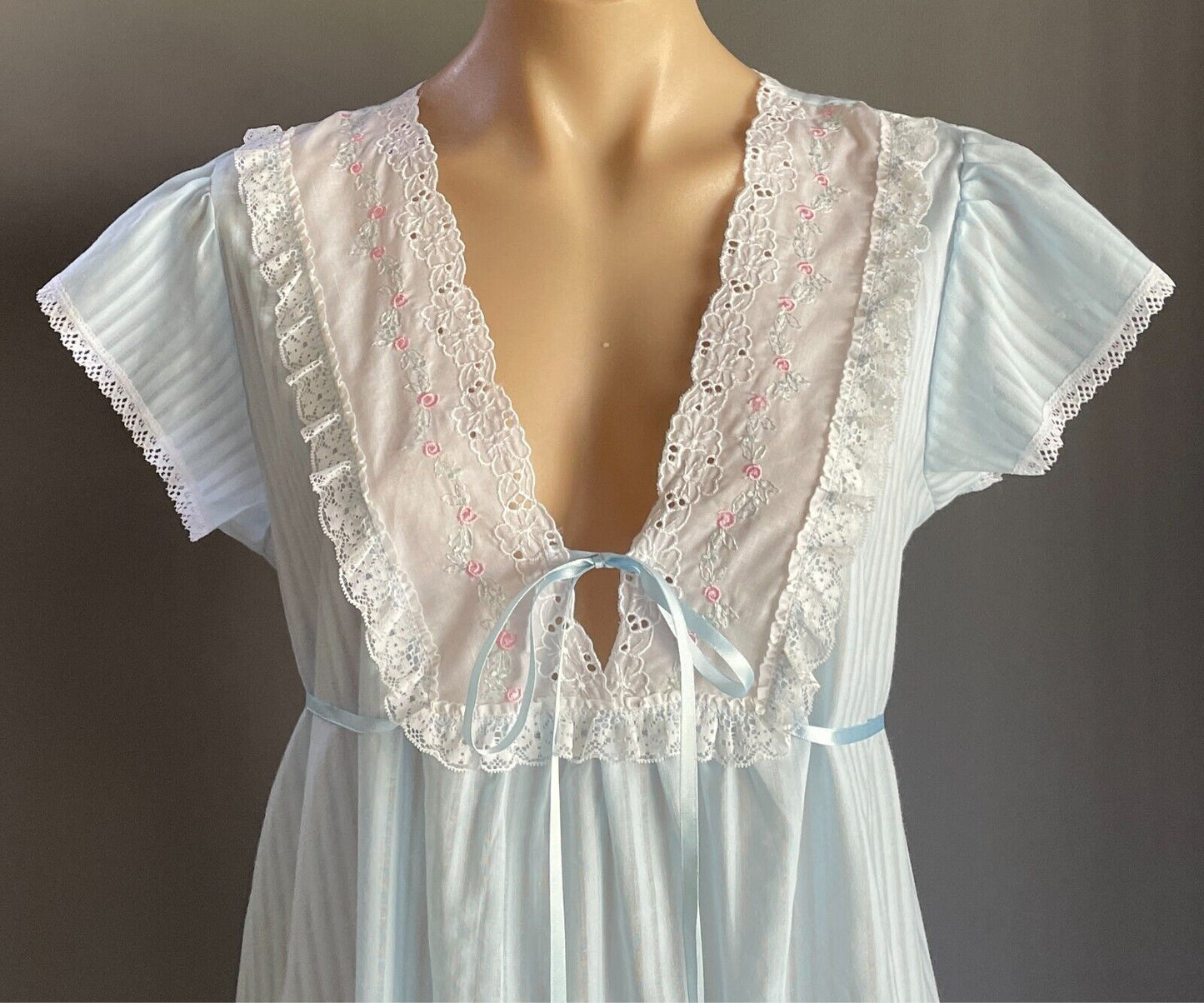 SUSSAN Nightie Vintage Light Blue Size 12 Cotton Blend Lace Trim Tie Back Waist