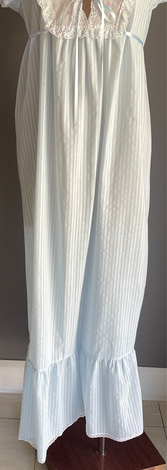 SUSSAN Nightie Vintage Light Blue Size 12 Cotton Blend Lace Trim Tie Back Waist