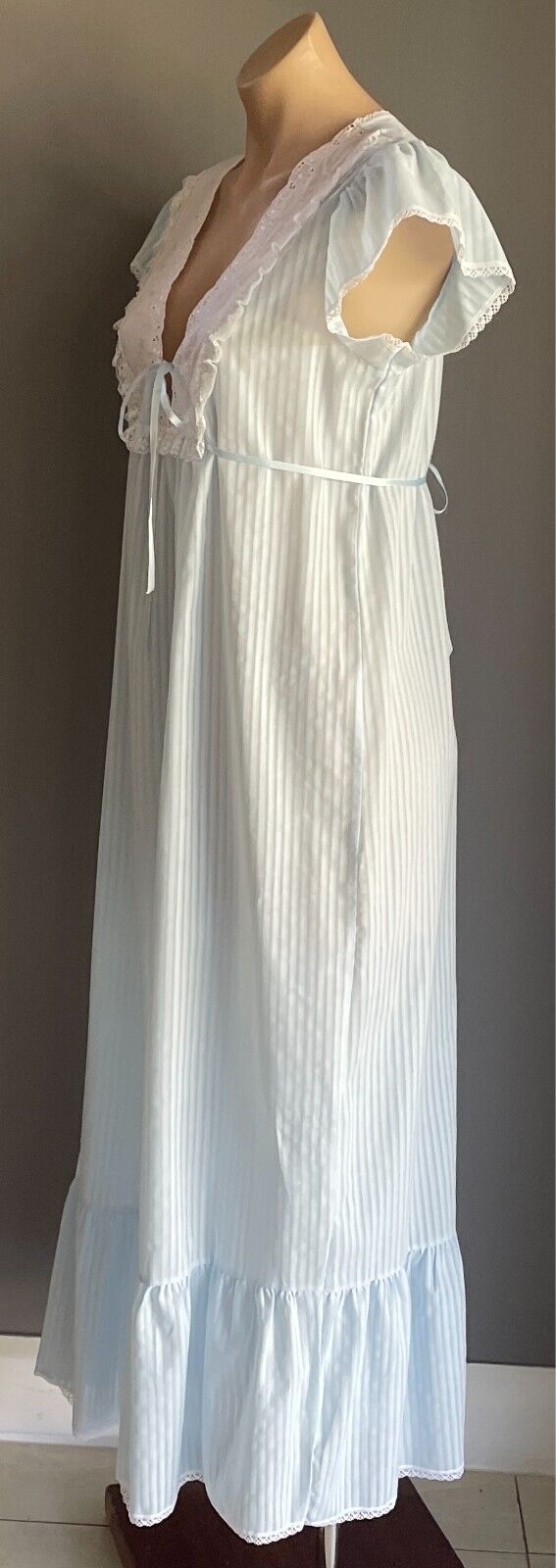 SUSSAN Nightie Vintage Light Blue Size 12 Cotton Blend Lace Trim Tie Back Waist