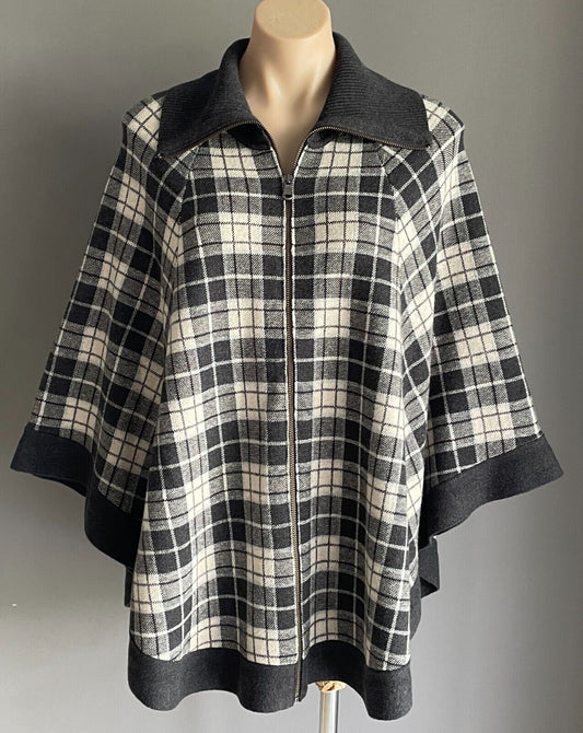 SUSSAN Poncho Knit Cape Grey Off White Size S M 10 14 Round Hem Collar Zip Front