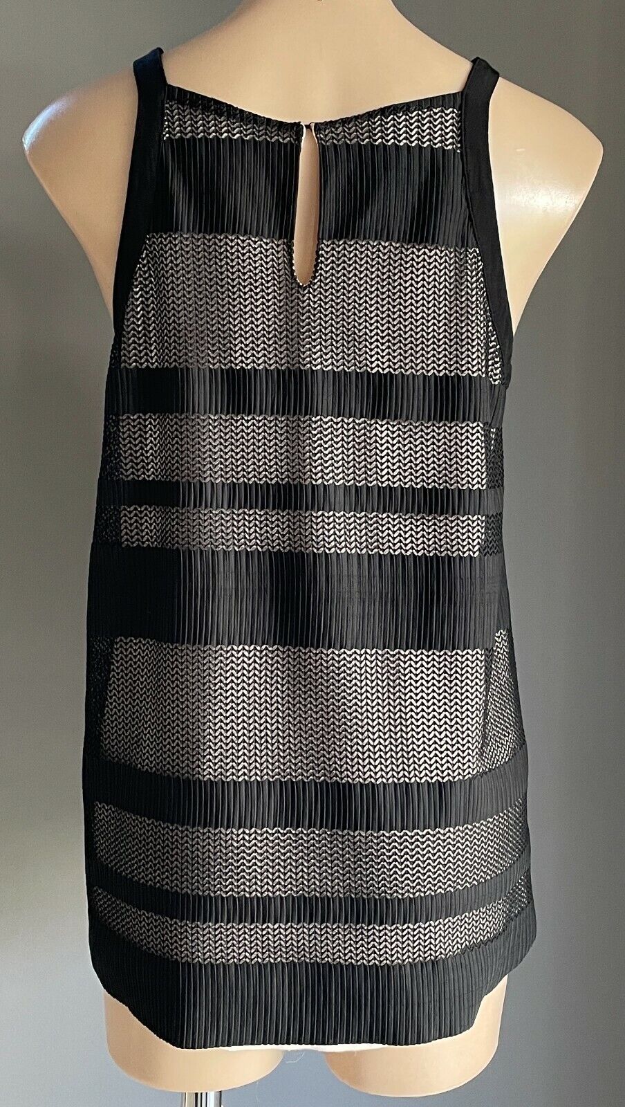 SUSSAN Top Black Lace & Beige Lined Sleeveless A-Line  Blouse Size S 10 NEW