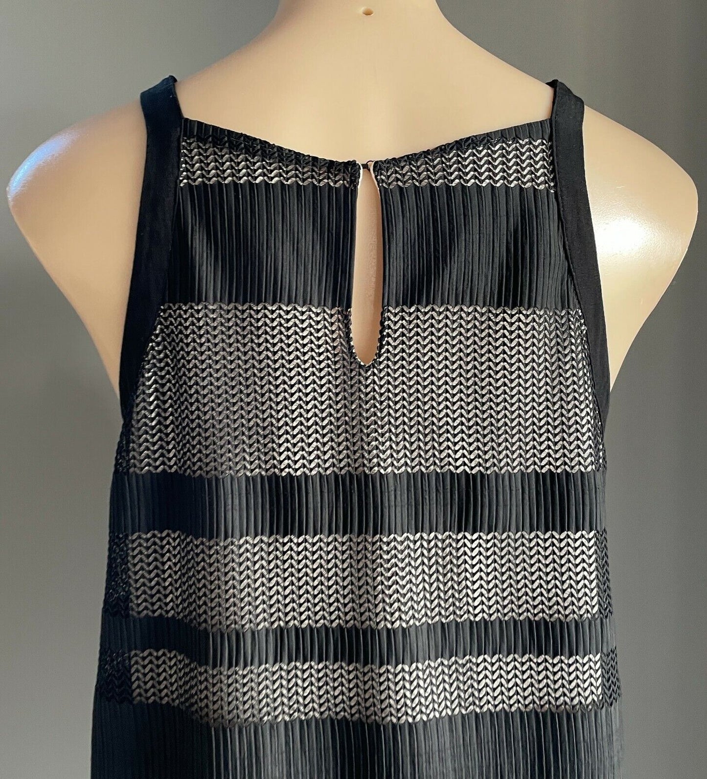 SUSSAN Top Black Lace & Beige Lined Sleeveless A-Line  Blouse Size S 10 NEW