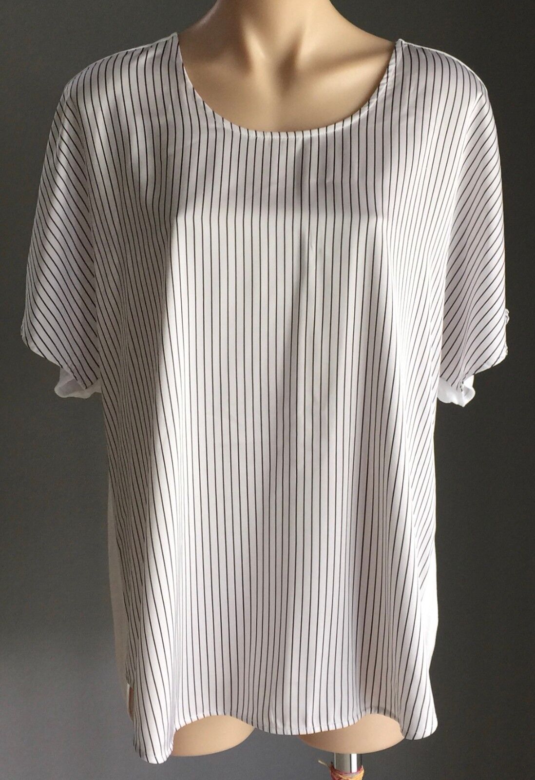 SUSSAN Top White Black Stripe Short Sleeve Oversize Blouse Tee Size XXL 18 NEW