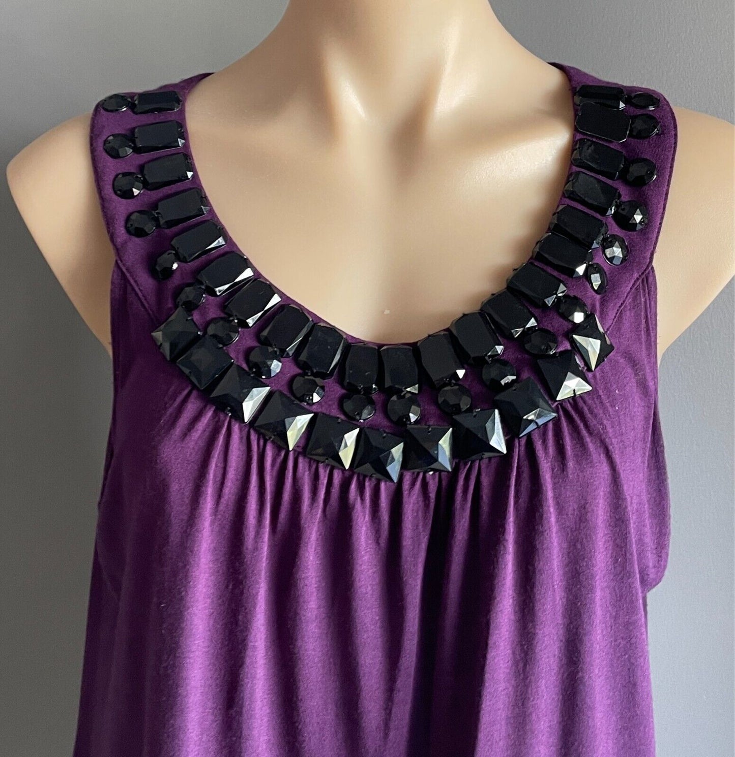 SUSSAN Top Purple & Black Cut Large Beaded Trim Sleeveless Tunic Size XL 12 14