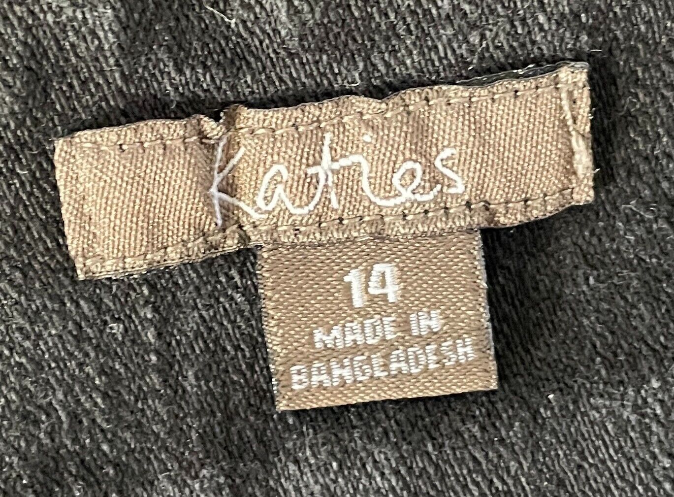 KATIES Size 14 Jeans Black Stretch Denim Crop Length Straight Leg Pull On Ladies