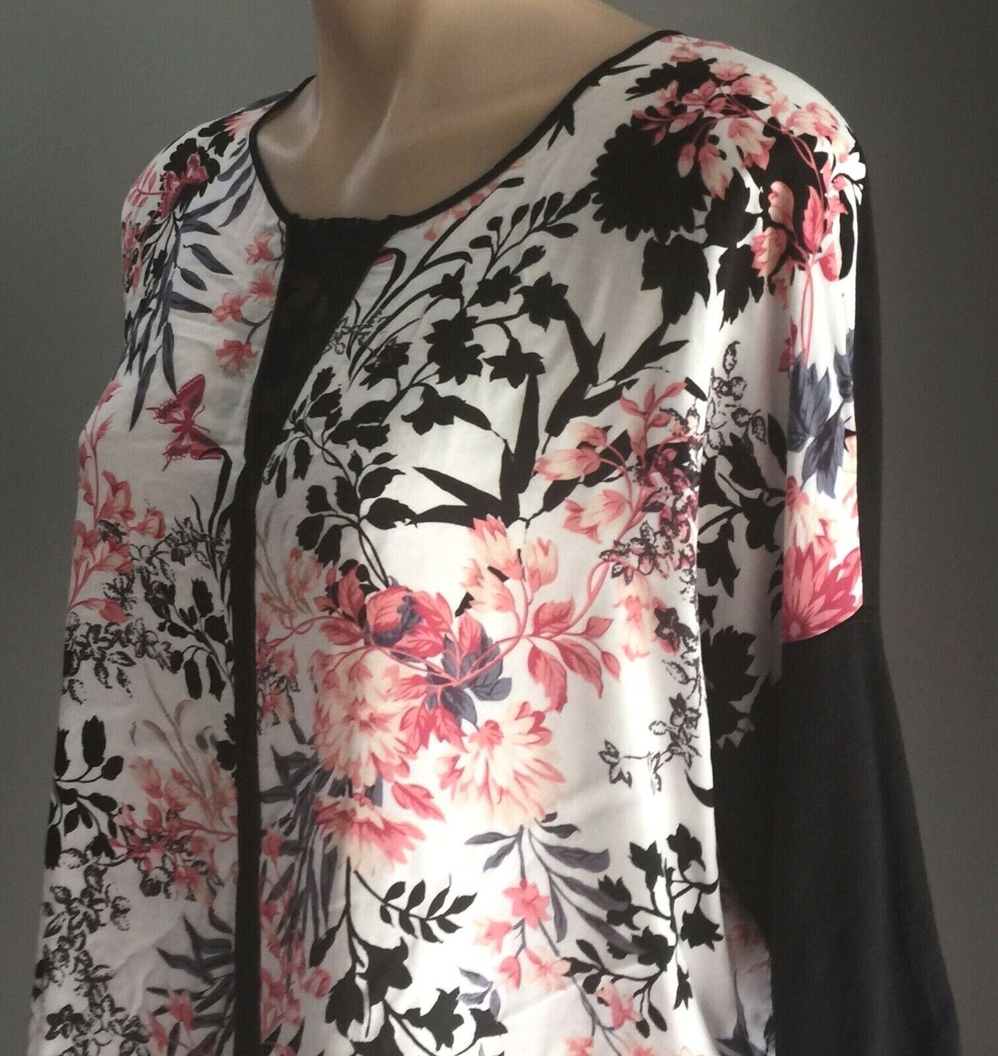 KATIES Top Floral Print & Solid Black Lace Trim 3/4 Sleeve Blouse Plus Size 18