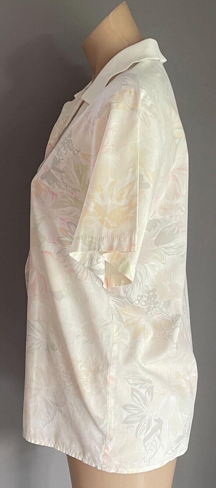 KATIES Shirt Button Up White Pastel Floral Size 10 Rib Collar Cotton Blend Vtg