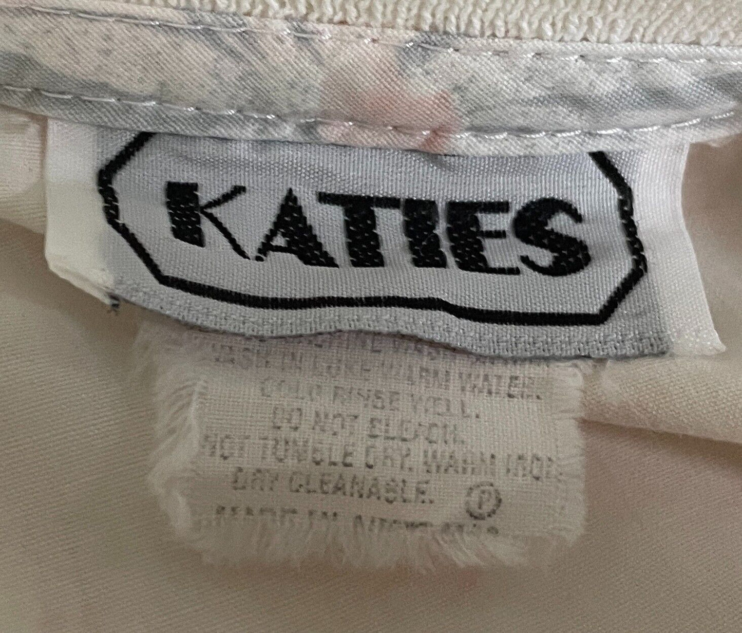 KATIES Shirt Button Up White Pastel Floral Size 10 Rib Collar Cotton Blend Vtg