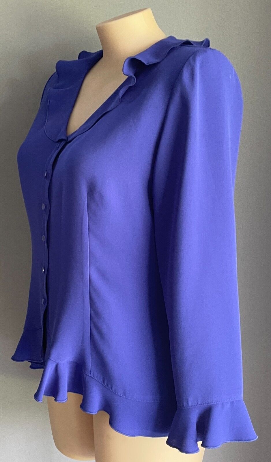 LEESA FASHIONS Button Front Shirt Purple Ruffle Neck Sleeve Cuff Blouse Size 18