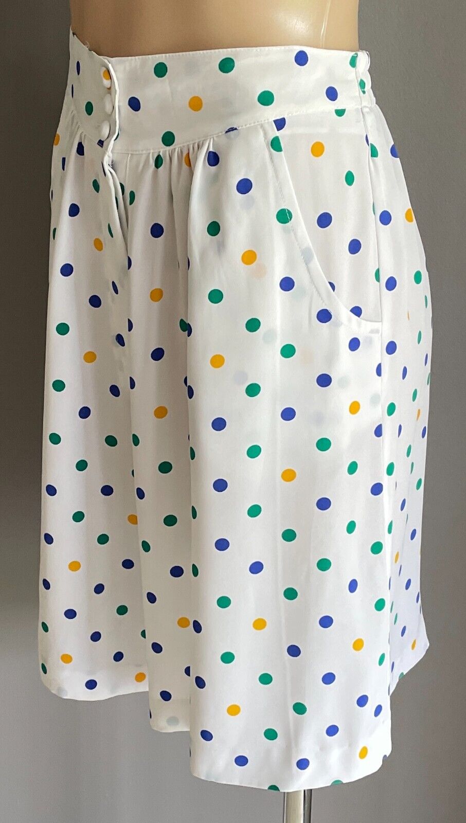 LEESA FASHIONS Shorts White Dress Blue Yellow Green Polka Dot Size 12 Button Fly