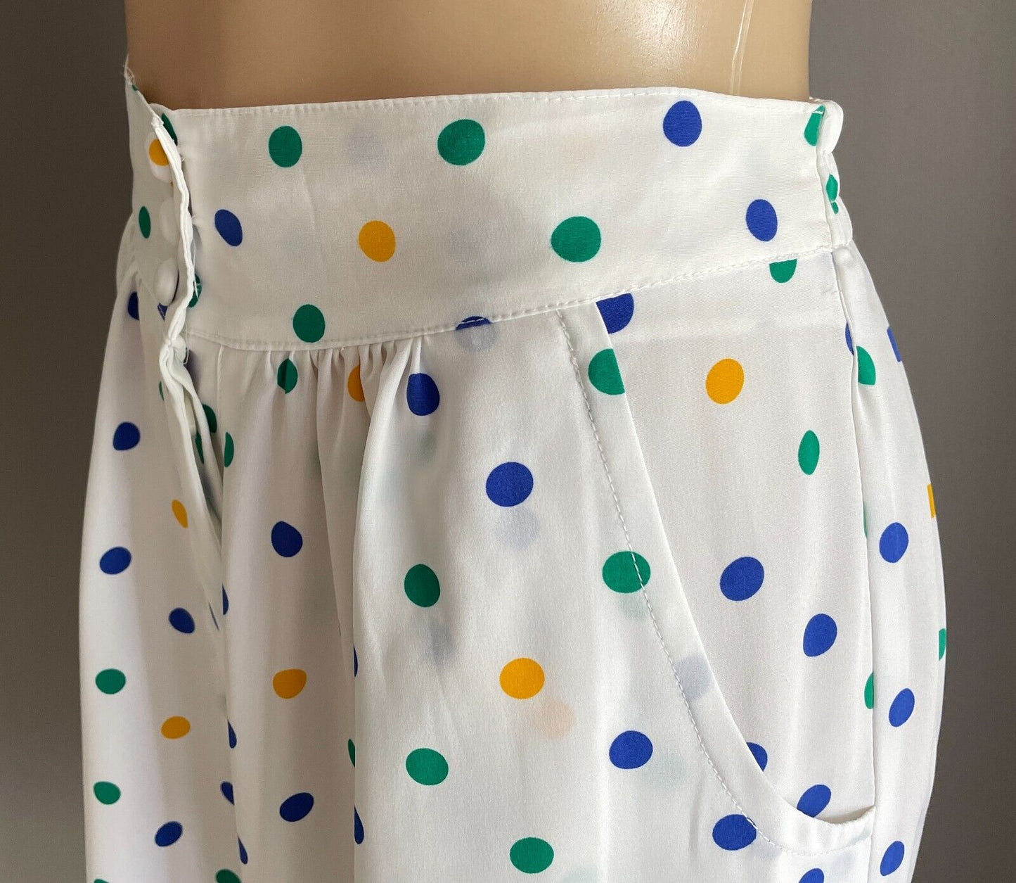 LEESA FASHIONS Shorts White Dress Blue Yellow Green Polka Dot Size 12 Button Fly