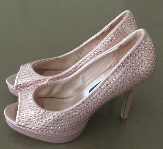 FOREVER NEW "Prea" Peeptoe Blush Crystal Encrusted Platform Pumps Shoes Size 36