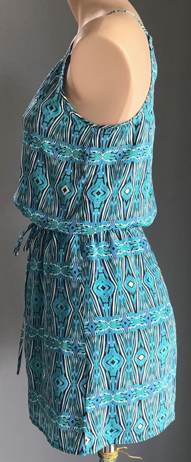 FOREVER 21 Dress MultiColoured Geo Print Sleeveless Ladies Size M 10 12 NEW