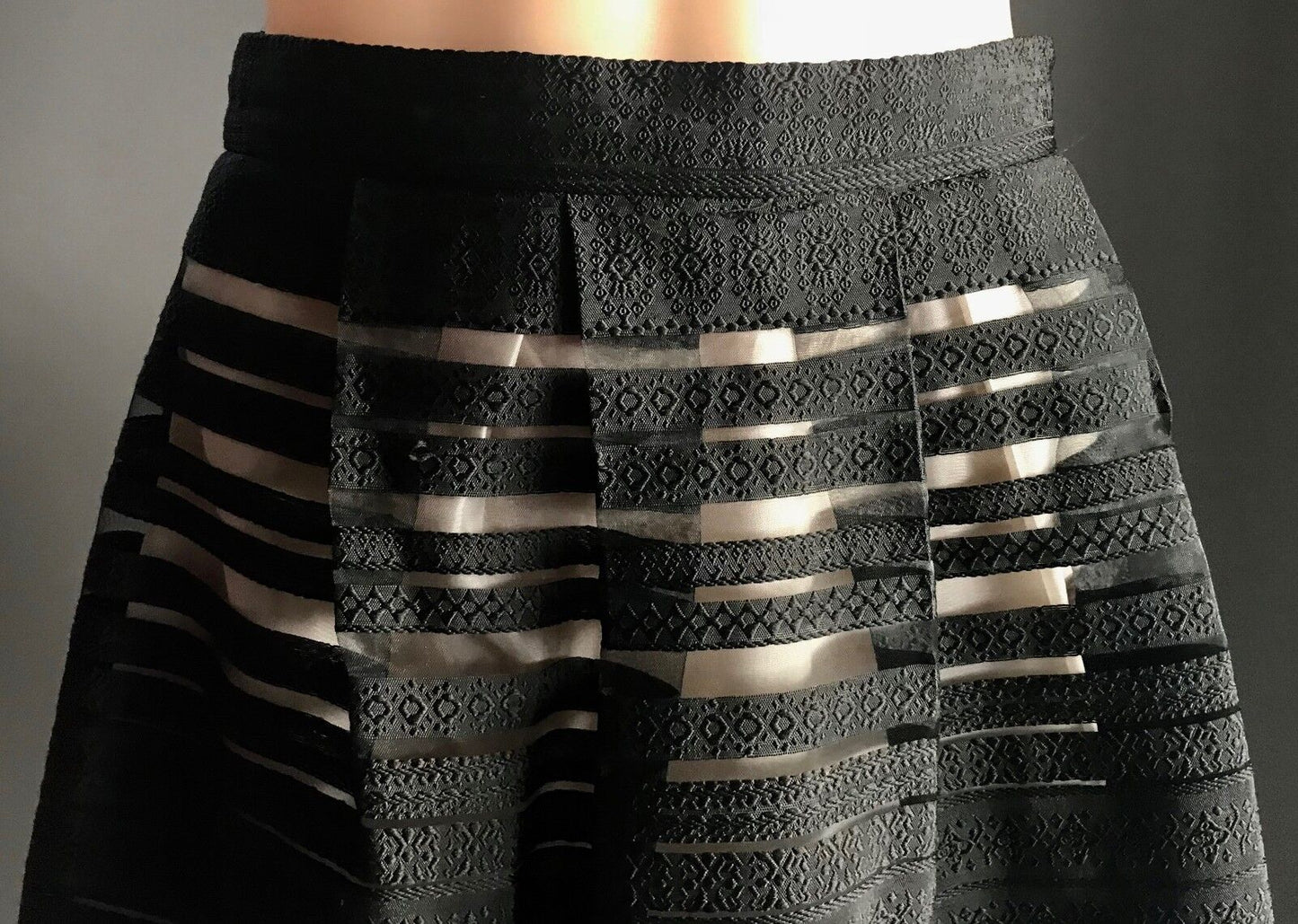 FOREVER 21 CONTEMPORARY Skirt Ornate Organza Stripe Size S 10 Black Beige NEW