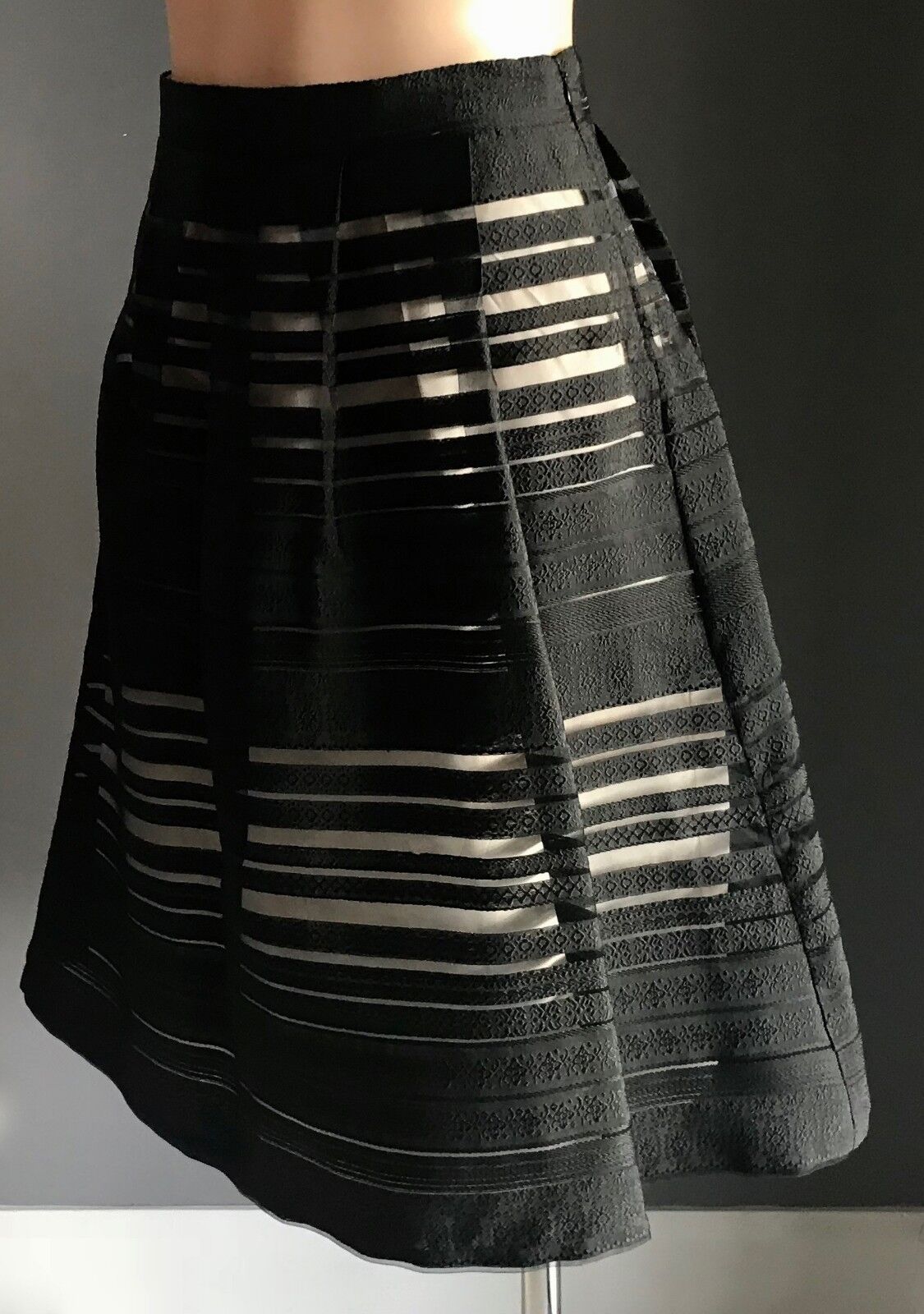 FOREVER 21 CONTEMPORARY Skirt Ornate Organza Stripe Size S 10 Black Beige NEW