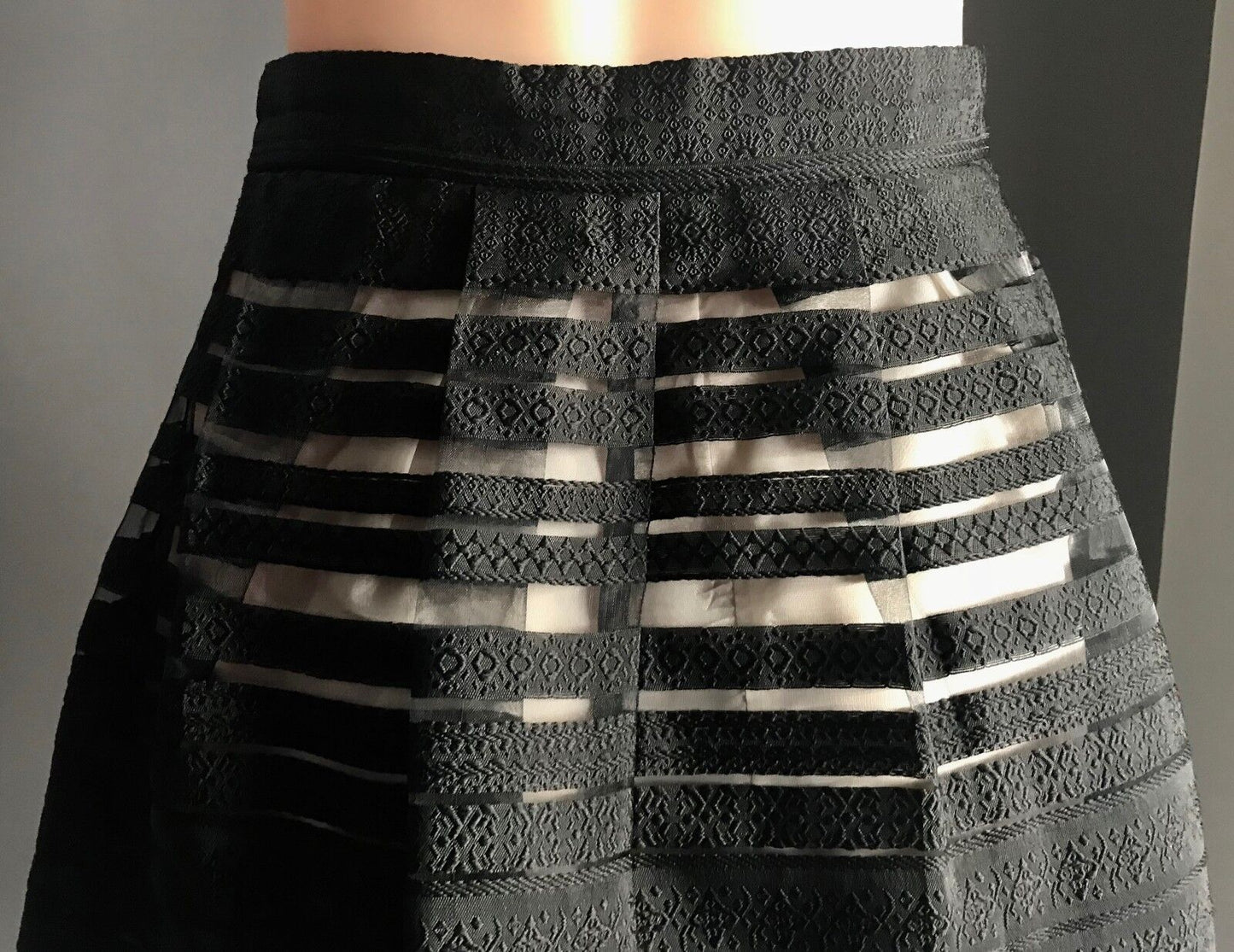 FOREVER 21 CONTEMPORARY Skirt Ornate Organza Stripe Size S 10 Black Beige NEW