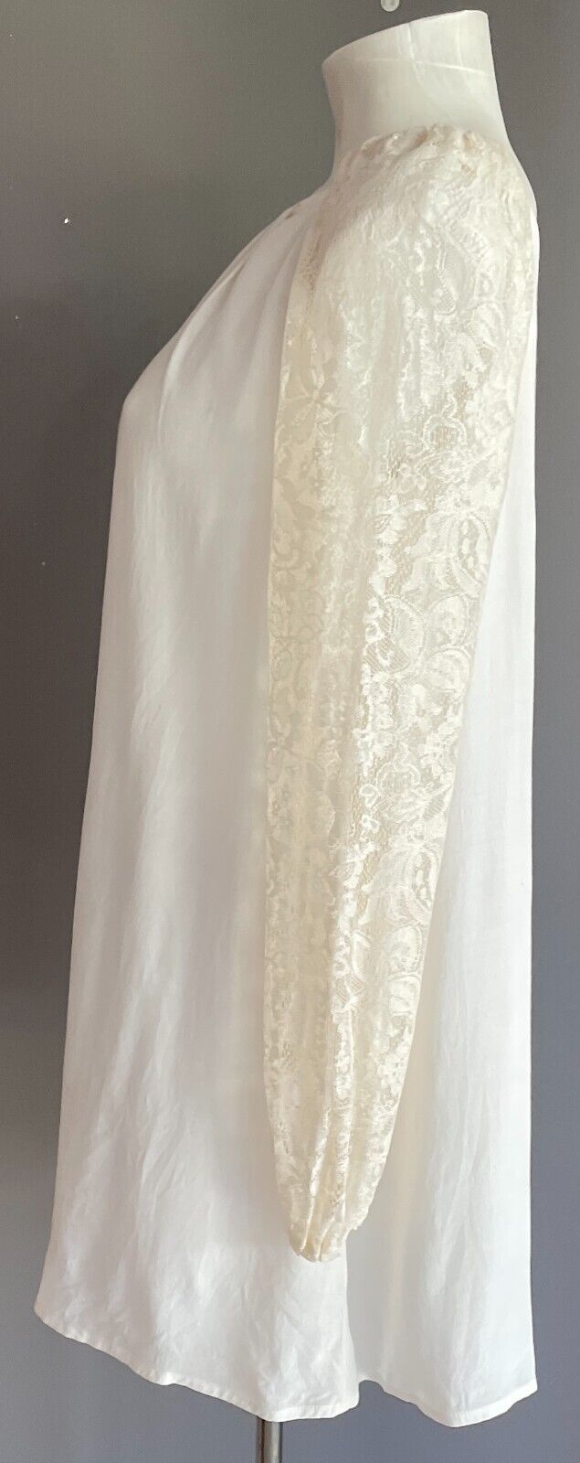 FOREVER NEW A-Line Dress Off White Long Lace Sleeves Size 8 Short Length