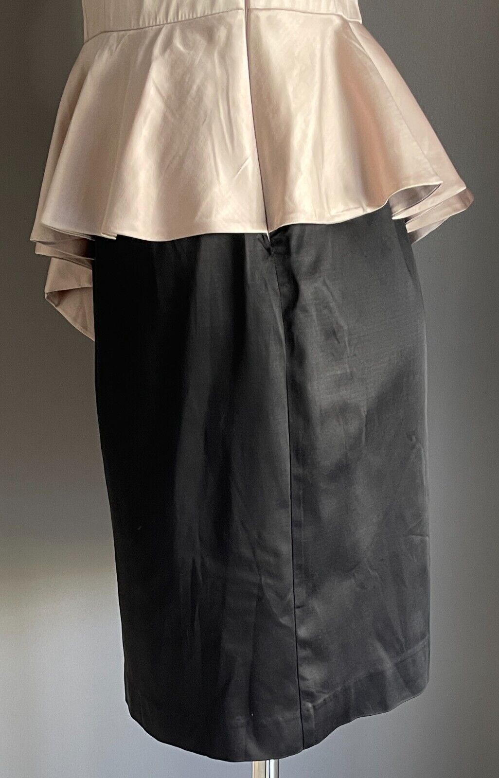 FOREVER NEW Strapless Dress Champagne & Black Bustier Size 12 Peplum Hem Satin