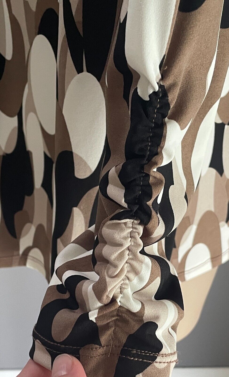 ELLEN TRACY Drape Jersey Cardigan Brown Beige Off White Black Size M 12 NEW