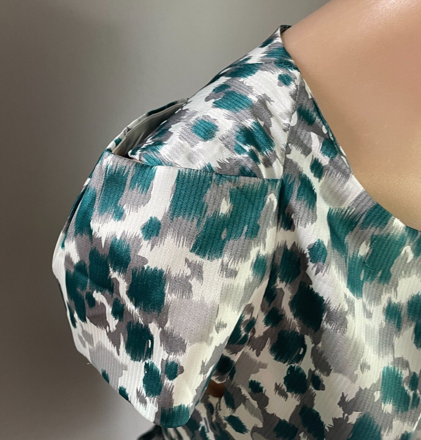 EVENTS Sheath Dress Jade Grey Silver Mottle Print Cap Sleeve Knee Length Size 10