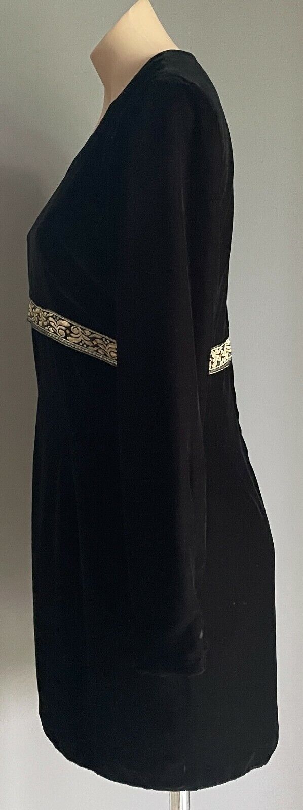 EVENTS Mini Dress Black Velvet Long Sleeve  w Gold Ribbon Trim Size 12 Vintage