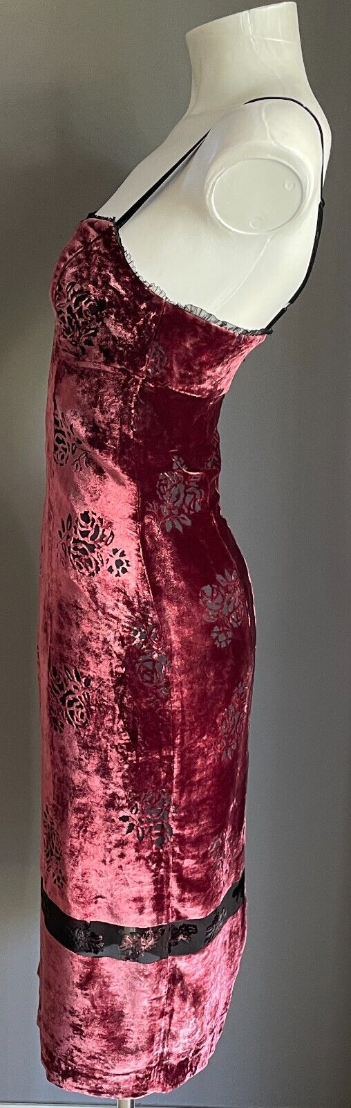 EVENTS Column Dress Maroon Velour Black Roses Self Print Bra Like Strap Size 6 8
