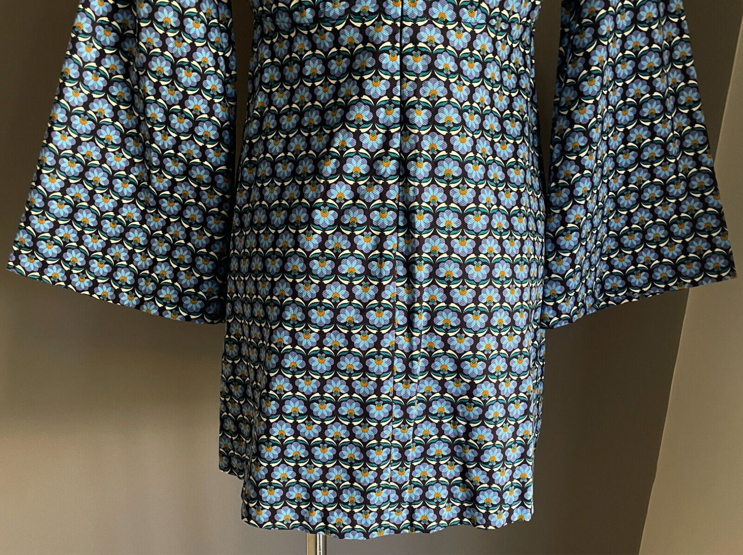ZARA TRAFALUC Shift Dress Blue Geo Floral Print Bell Sleeves Mini Size EUR L NEW