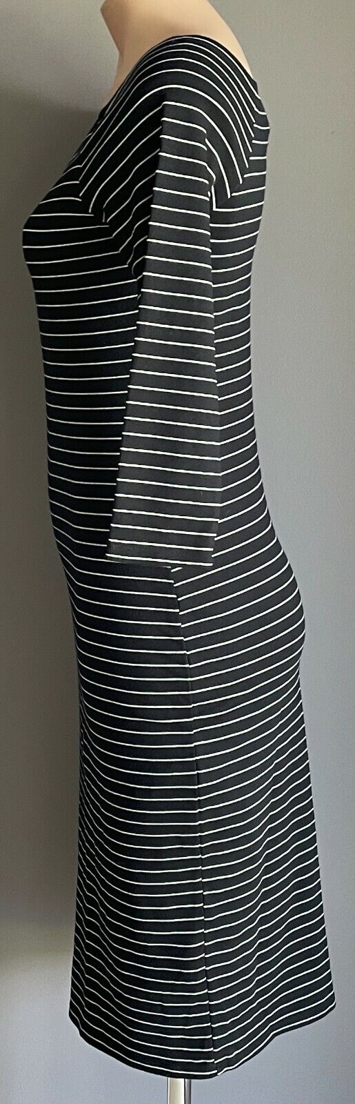 ZARA TRAFALUC Bodycon Black White Stripe 3/4 Sleeve Stretch Midi Dress Size EU L