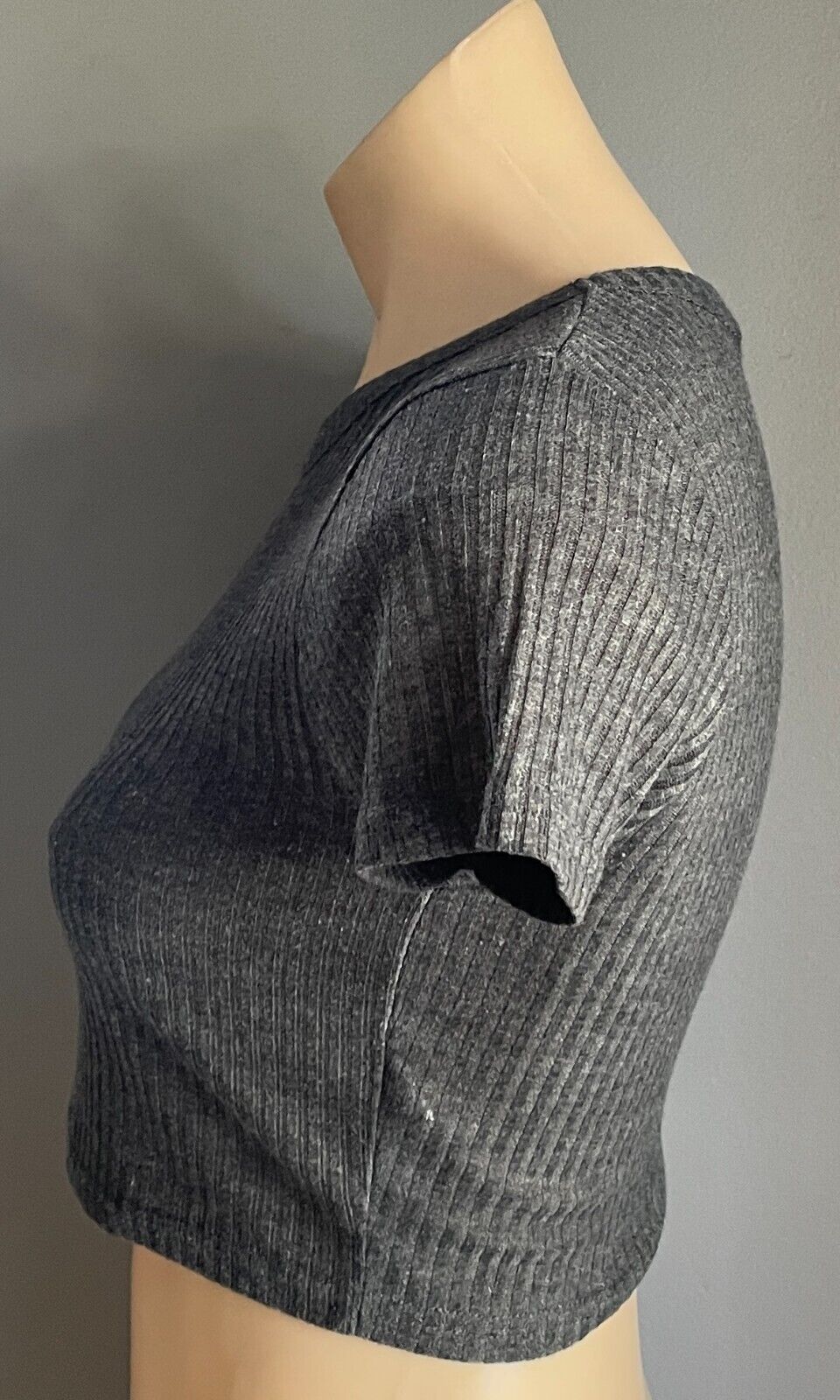 TOPSHOP PETITE Top Stretch Crop Grey Ribbed Fabric  Short Sleeve Petite Sz 8 10