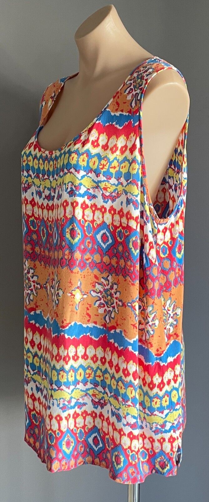 ROCKMANS Colourful Print Sleeveless Top Size 16 Lightweight Great Traveller NEW
