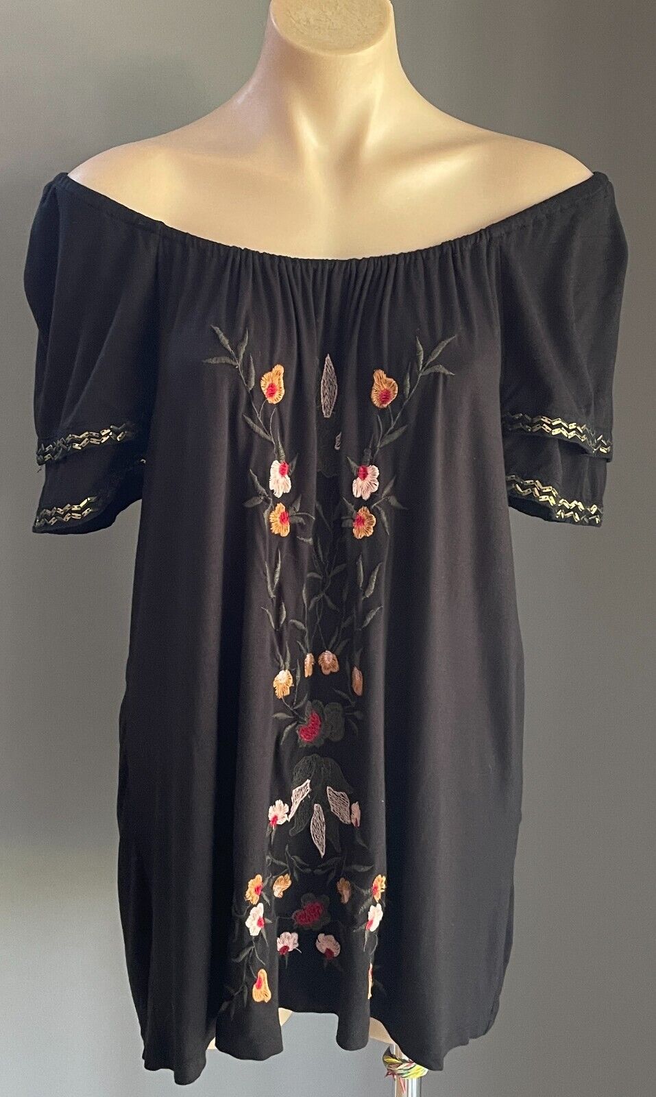 ROCKMANS Tunic Top Black Floral Embroidery Short Ruffle  Off Shoulder Sz M 12