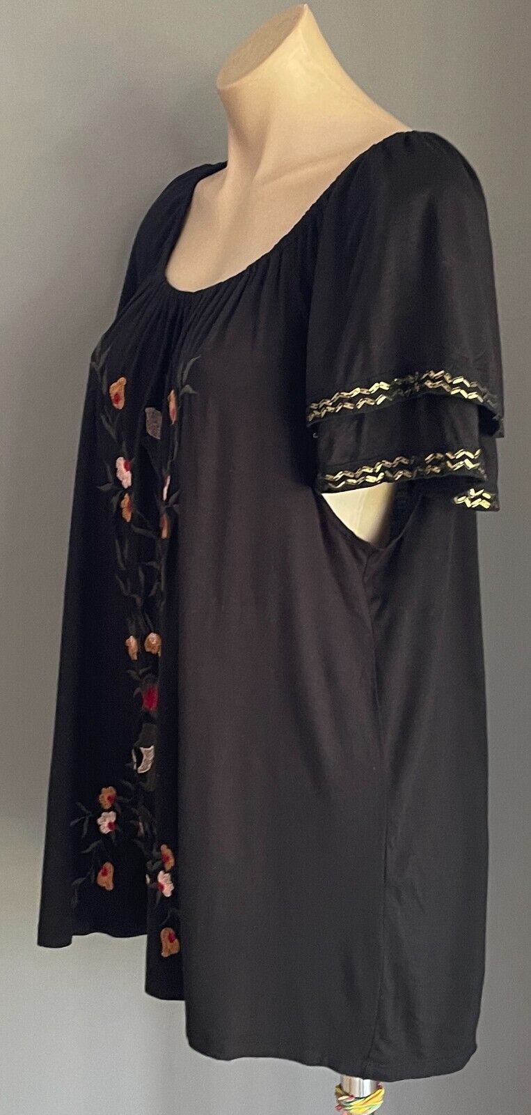 ROCKMANS Tunic Top Black Floral Embroidery Short Ruffle  Off Shoulder Sz M 12