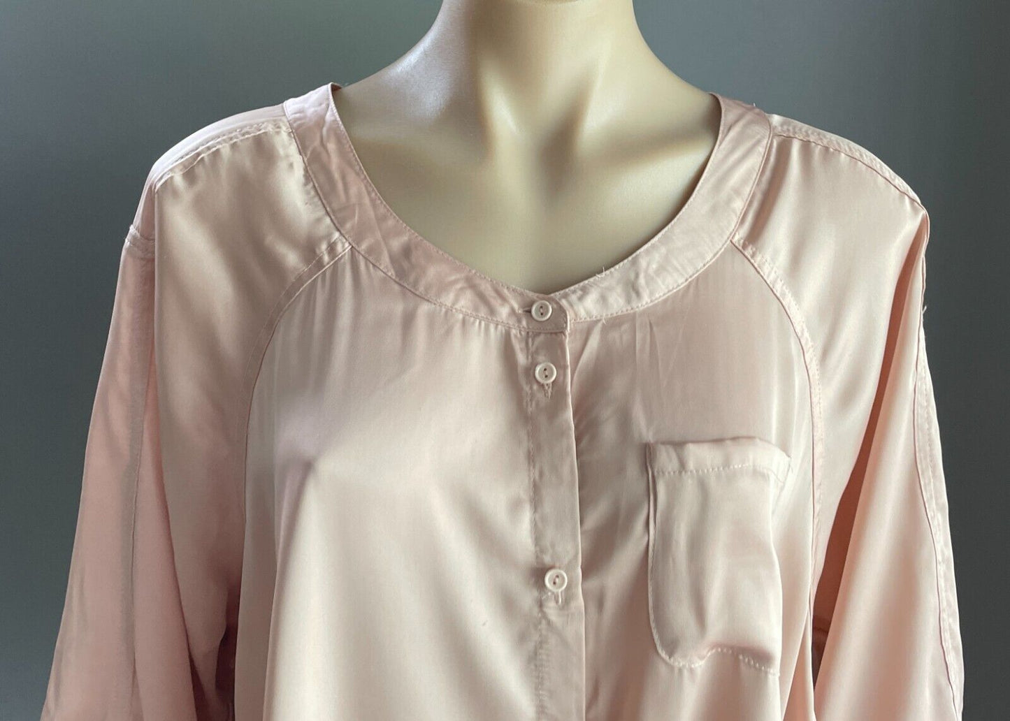 ROCKMANS Champagne Blush Pink Blouse 3/4 Sleeve Button Front Satin Silky Size 18