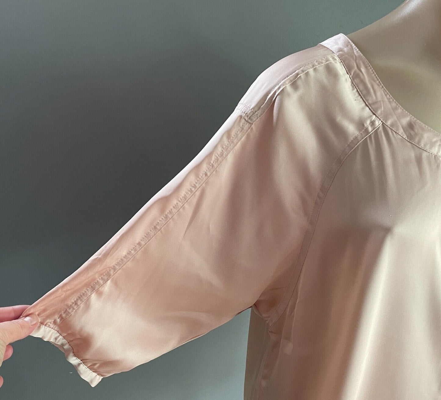 ROCKMANS Champagne Blush Pink Blouse 3/4 Sleeve Button Front Satin Silky Size 18