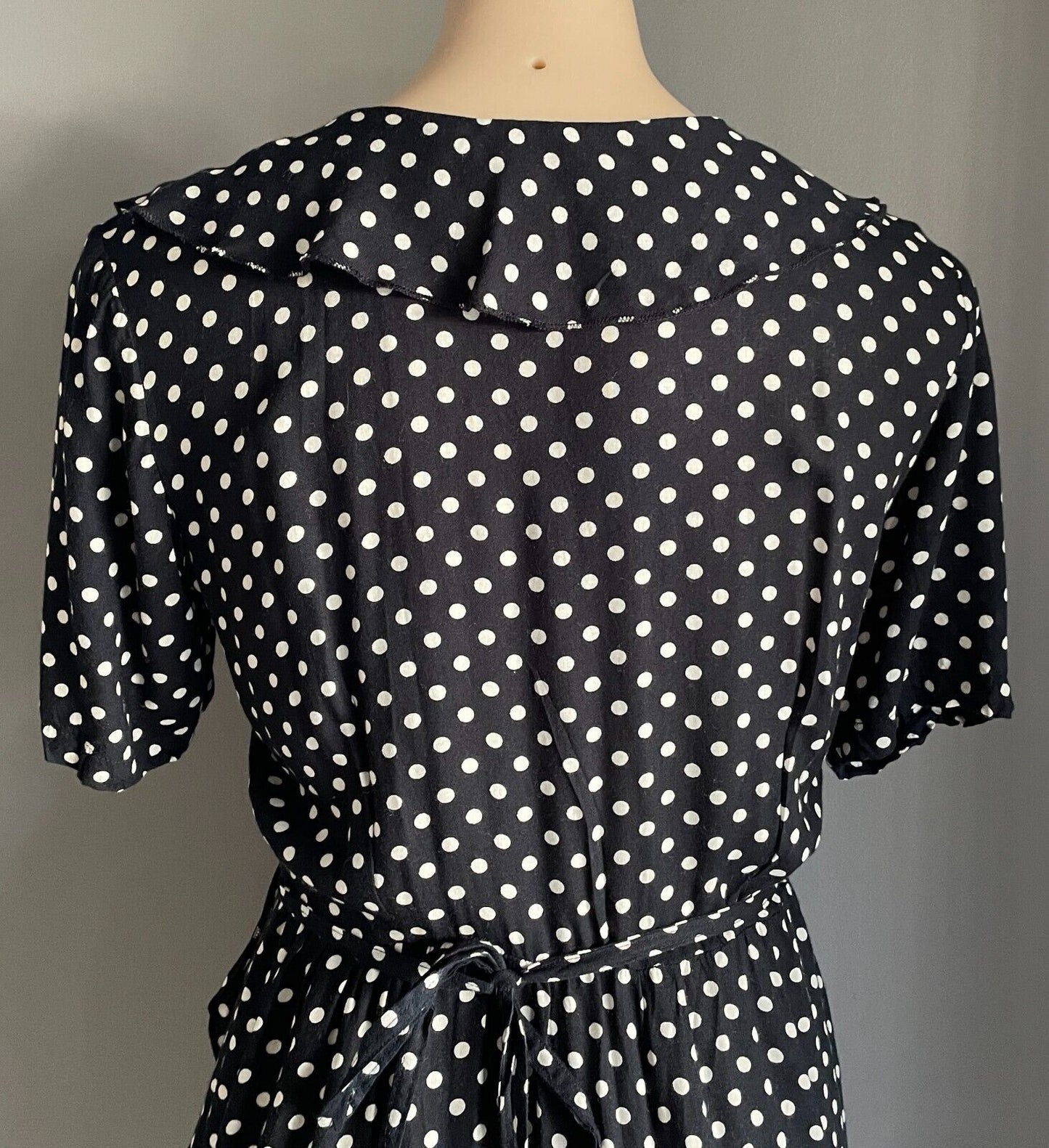 TREE OF LIFE Wrap Dress Black White Polka Dot Size S 10 12 Ruffle Short Sleeve