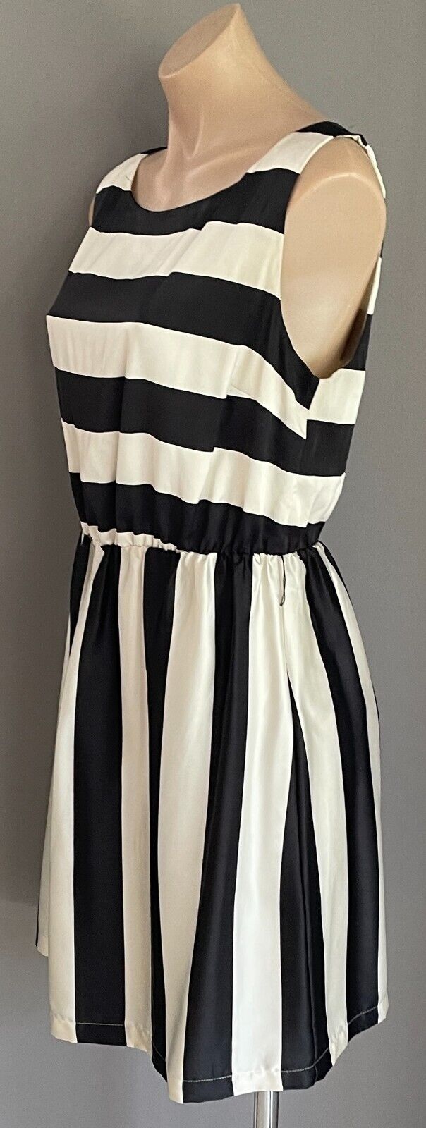 PORTMANS Dress Black & Cream Stripe Sleeveless Elastic Waist Sheath Size 12