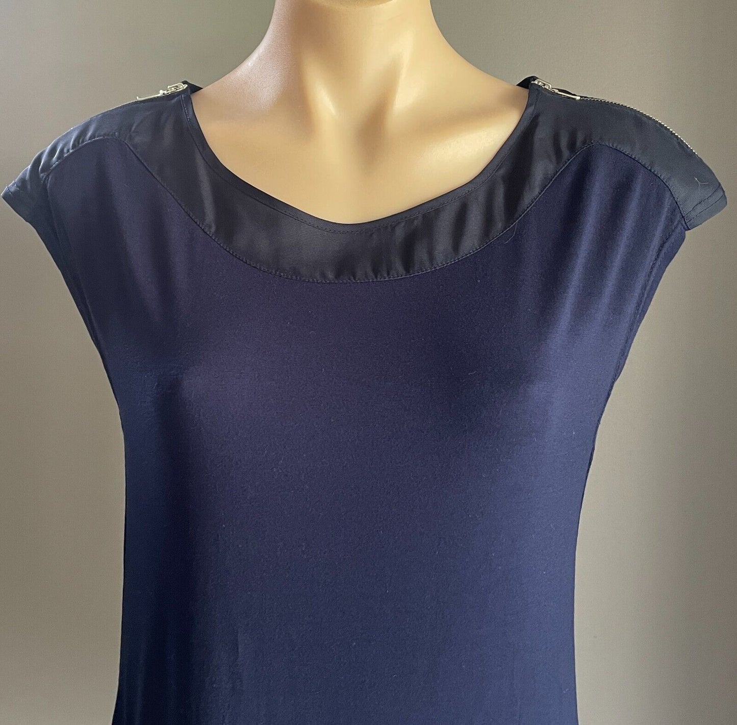 PORTMANS Top Navy Blue Sleeveless Exposed Zips At Shoulders Stretch Size S 10
