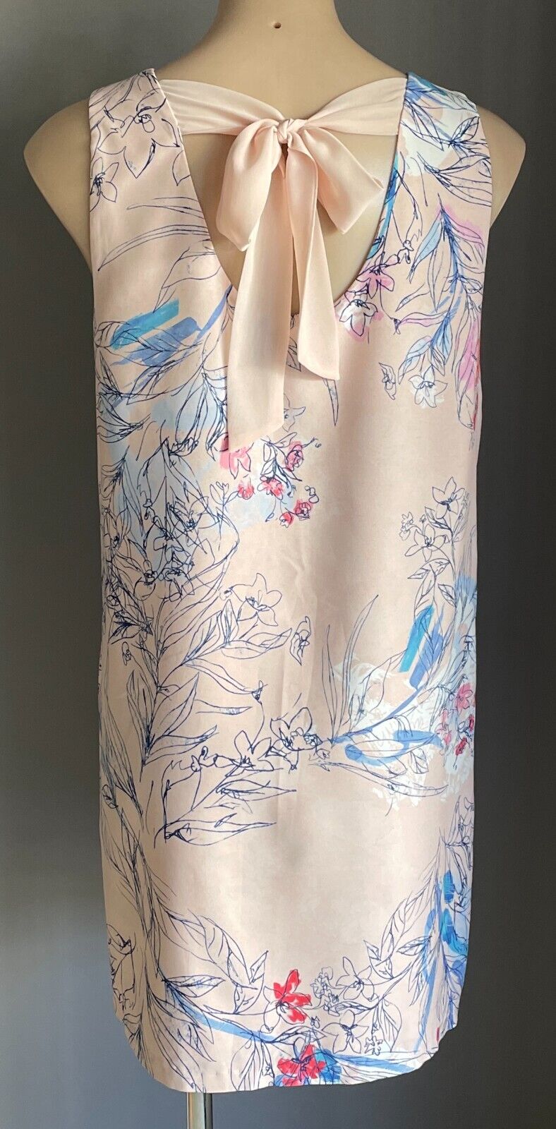 BASQUE Shift Dress Pink Blush Floral Print Sleeveless Tie at Back Lined Size 12