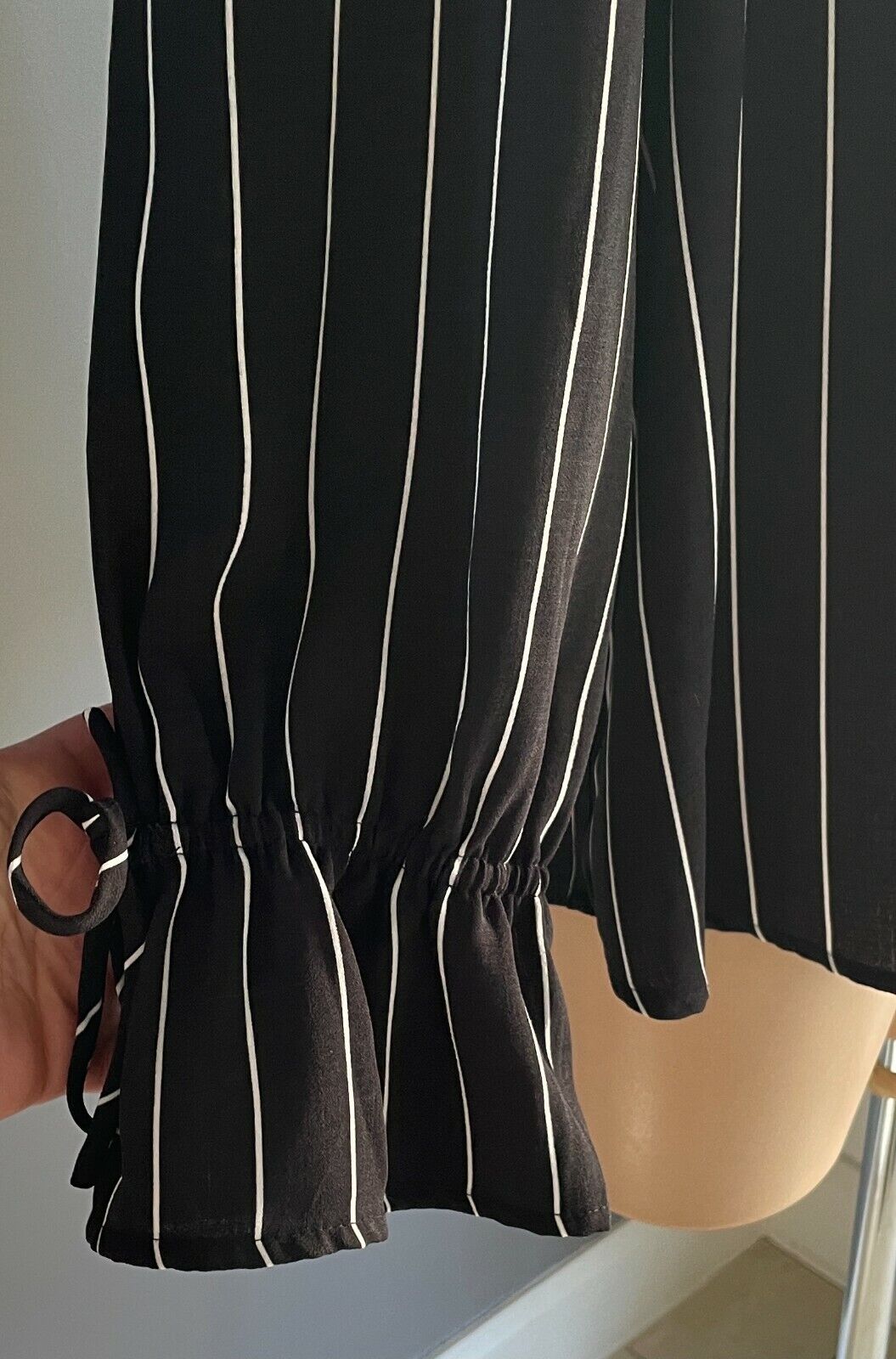 BASQUE Top Blouse Black White Stripe Bracelet Length Sleeve Off Shoulder Size 16