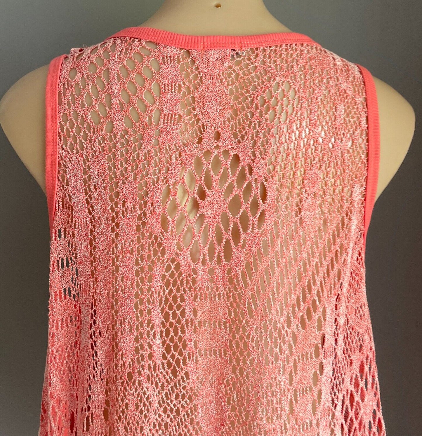 FILO Coral Pink Sleeveless Crochet Asymmetric Hem Tunic Top Size 12 Relaxed Fit