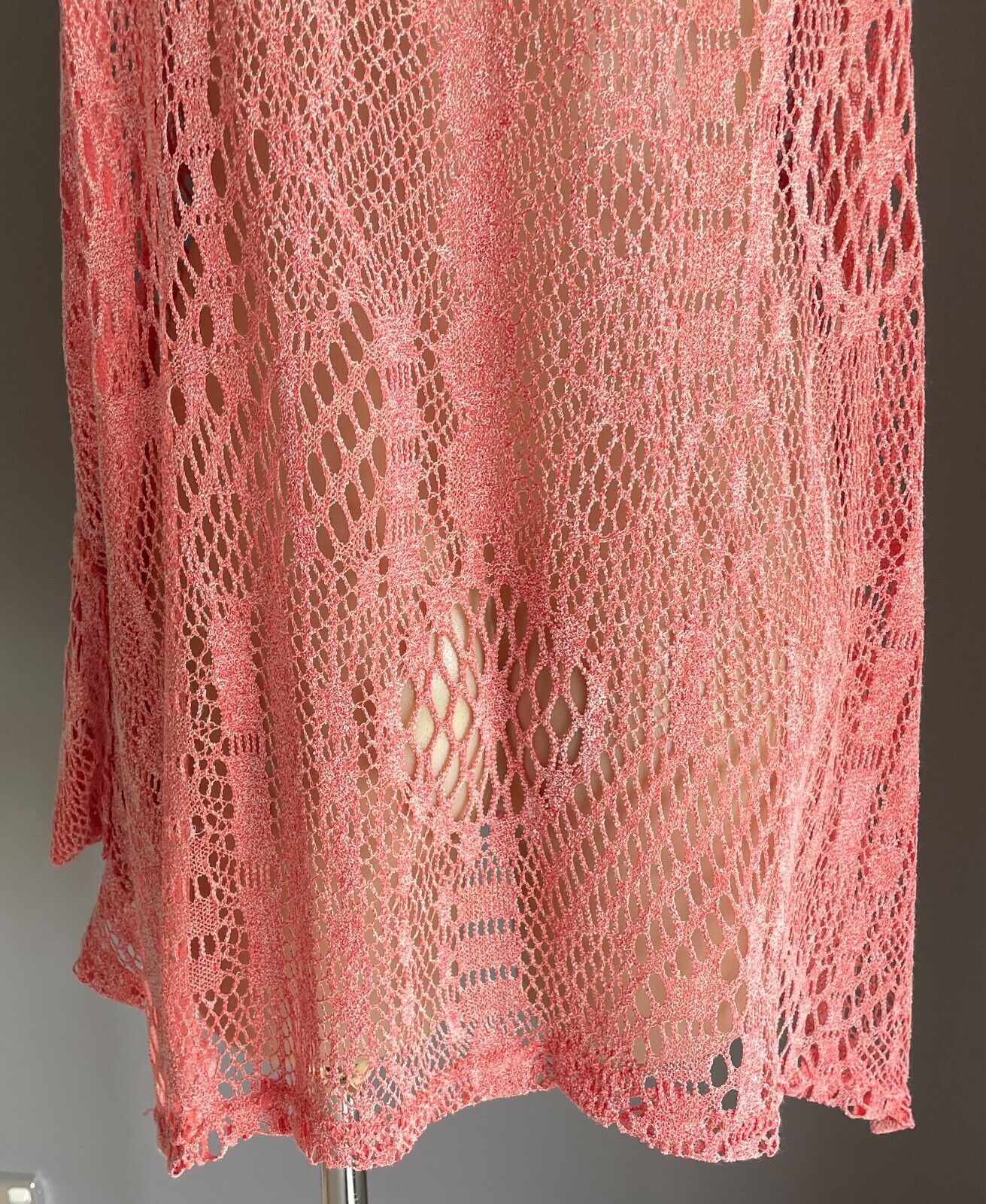 FILO Coral Pink Sleeveless Crochet Asymmetric Hem Tunic Top Size 12 Relaxed Fit
