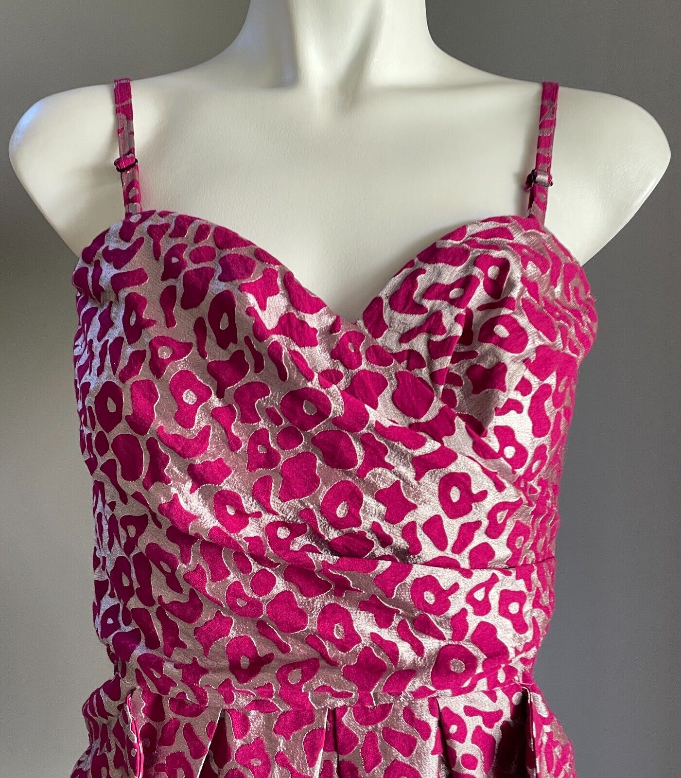 TATTOO Mini Dress Fuchsia Pink & Pink Animal Print Sleeveless Sheath Size 8 NEW