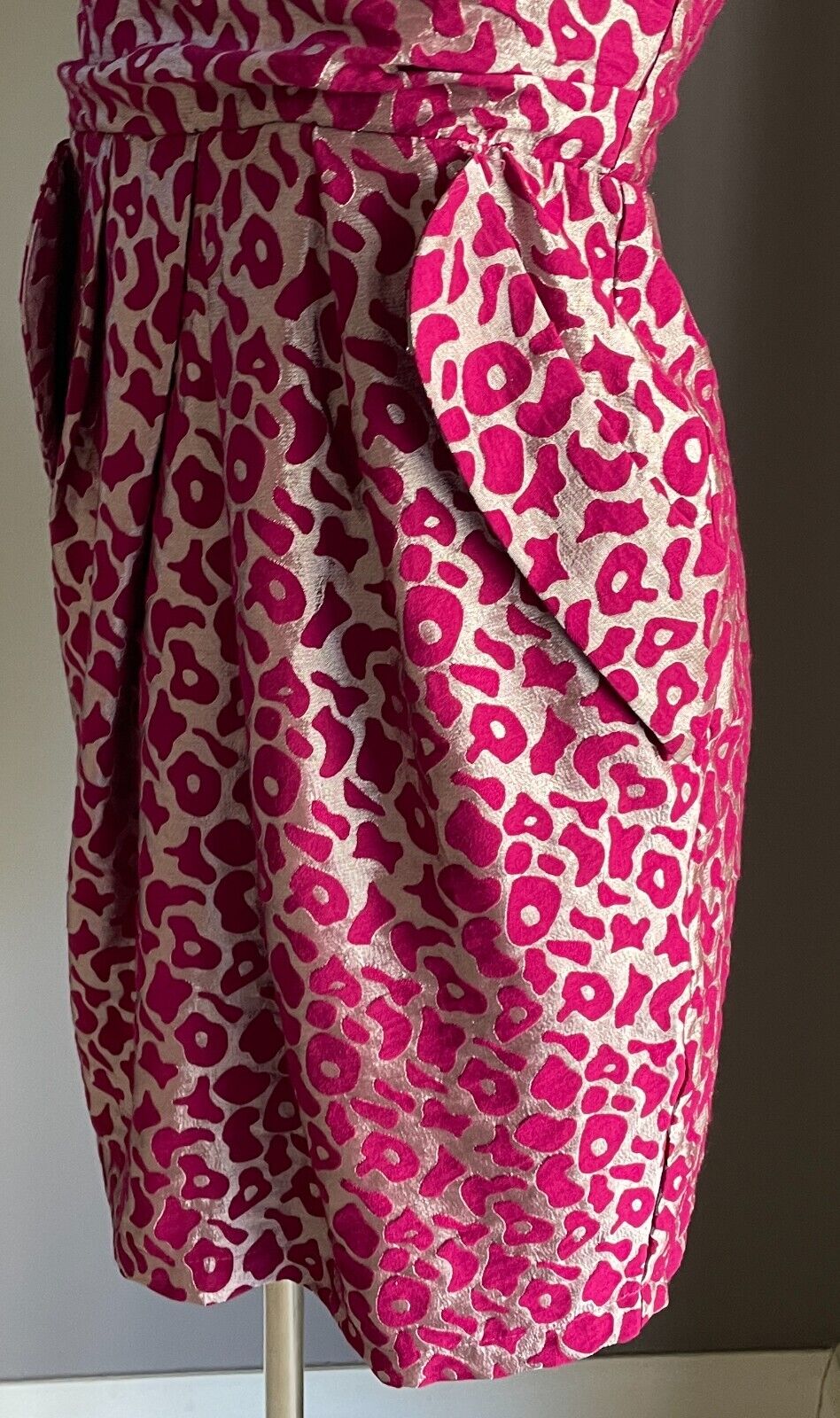 TATTOO Mini Dress Fuchsia Pink & Pink Animal Print Sleeveless Sheath Size 8 NEW
