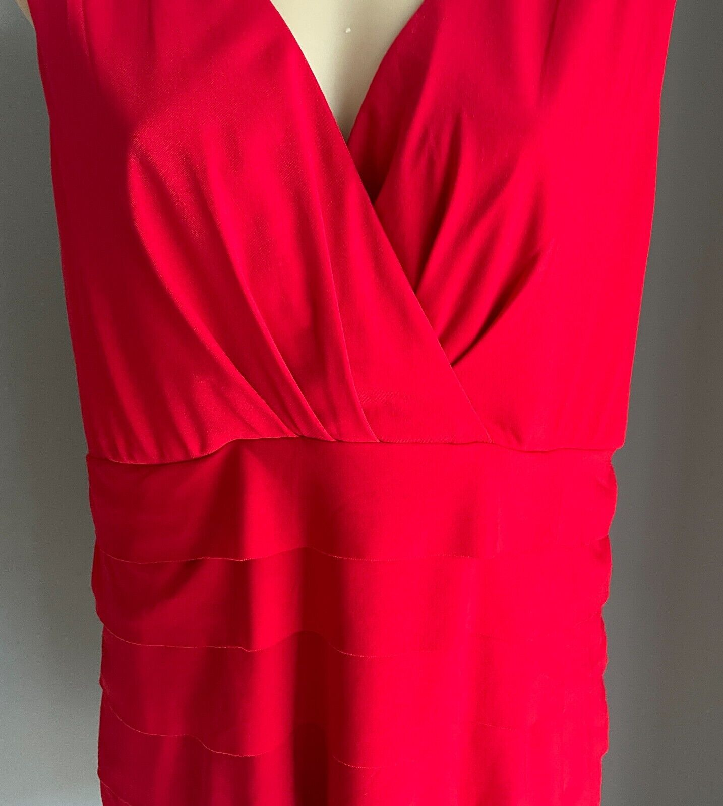 CAPTURE Red Dress Sleeveless Stretch Tier Hem Mini Cross Over V-Neck Size 20