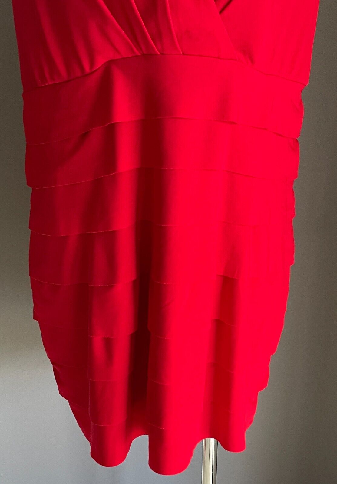 CAPTURE Red Dress Sleeveless Stretch Tier Hem Mini Cross Over V-Neck Size 20