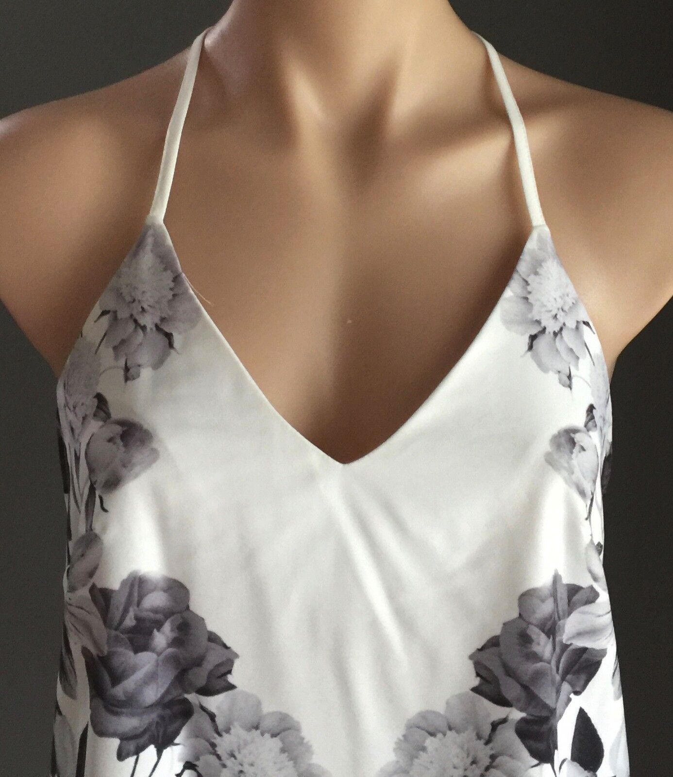 ALLY Camisole Monochrome Roses Print Sleeveless Tank Top Singlet Size 8 10 NEW