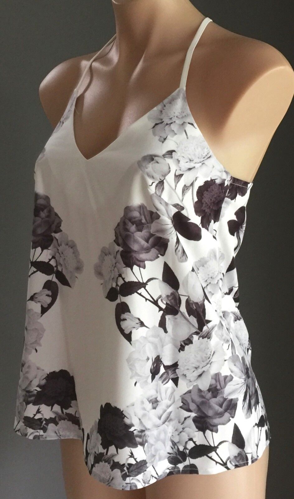 ALLY Camisole Monochrome Roses Print Sleeveless Tank Top Singlet Size 8 10 NEW