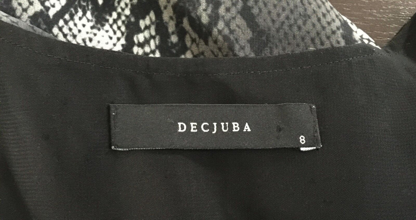 DECJUBA Top Dip Hem Dress Grey & Black Animal Print Sleeveless Ladies Size 8 NEW