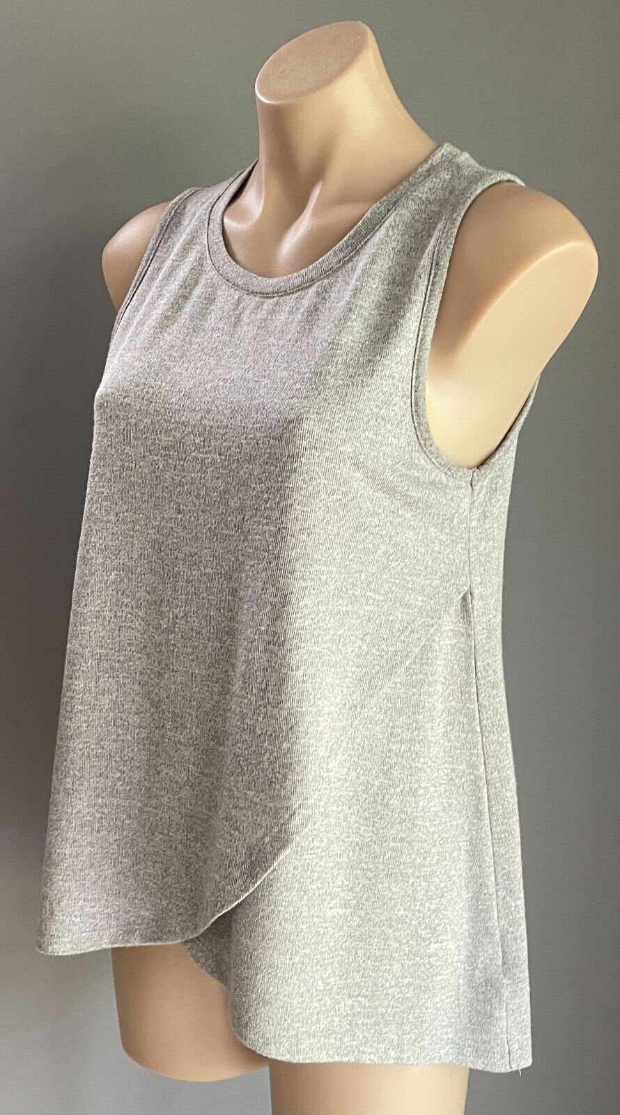 DECJUBA Top Grey Marl Sleeveless Blouse Round Cross Over Hi-Lo Hem Size S 10